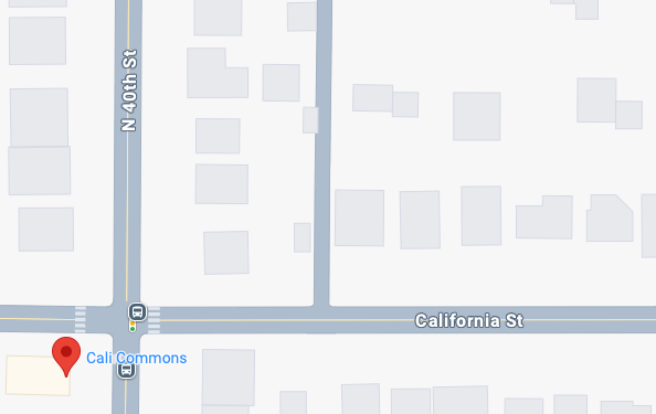 Map of Cali Commons at 40th and California Streets showing a traffic light and bus stops